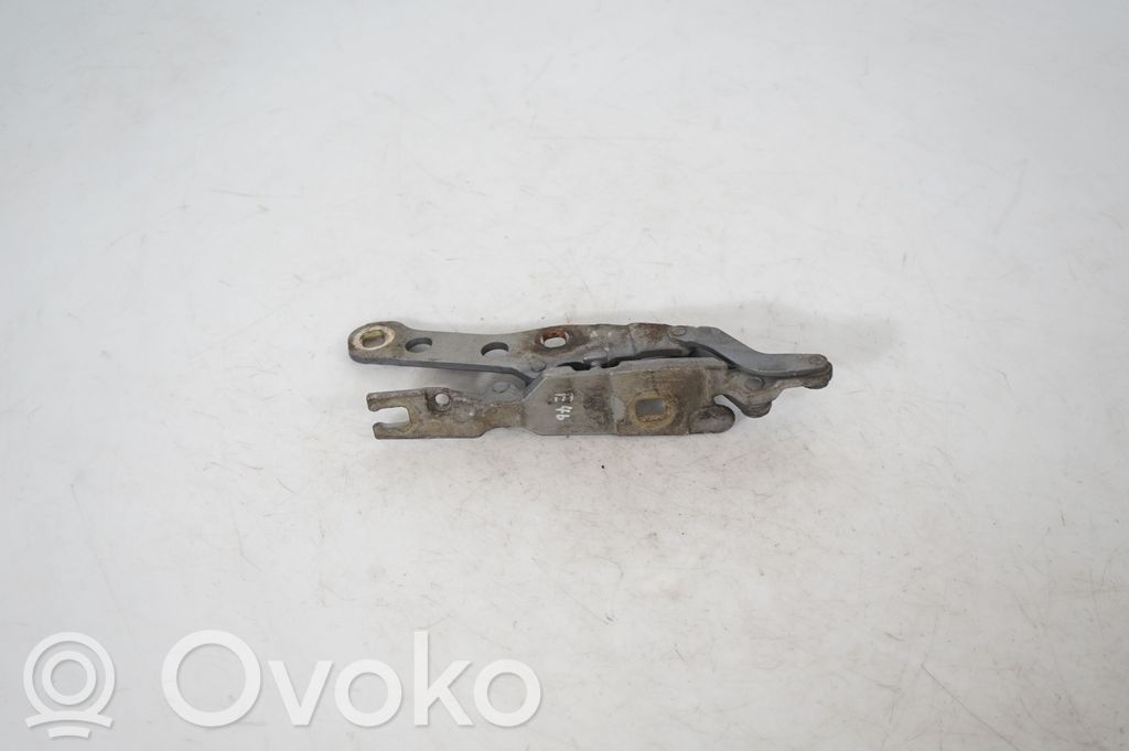 Engine bonnet/hood hinges (5)