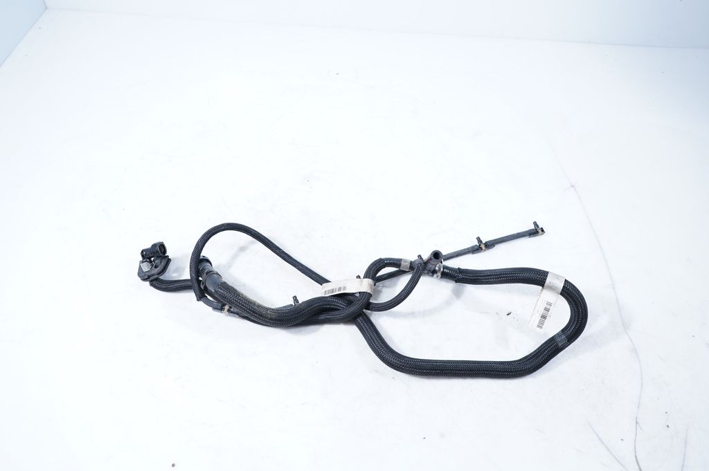 Fuel line/pipe/hose (6)