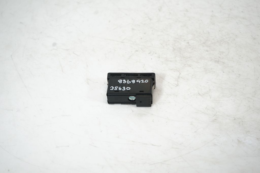 Hazard light switch (3)