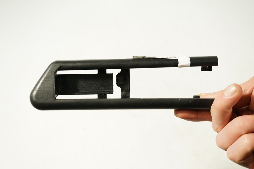 Front driver seat rail trim (7)