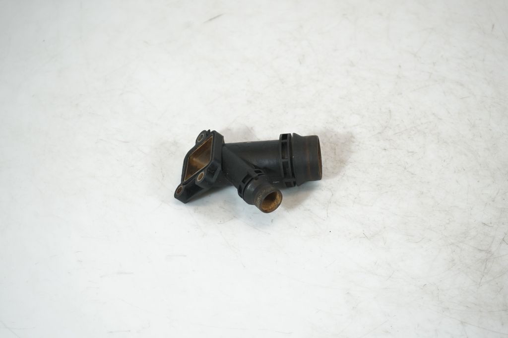 Engine coolant pipe/hose (5)