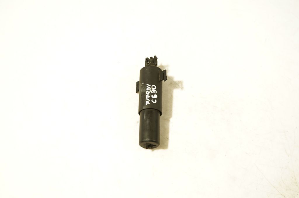 Headlight washer spray nozzle