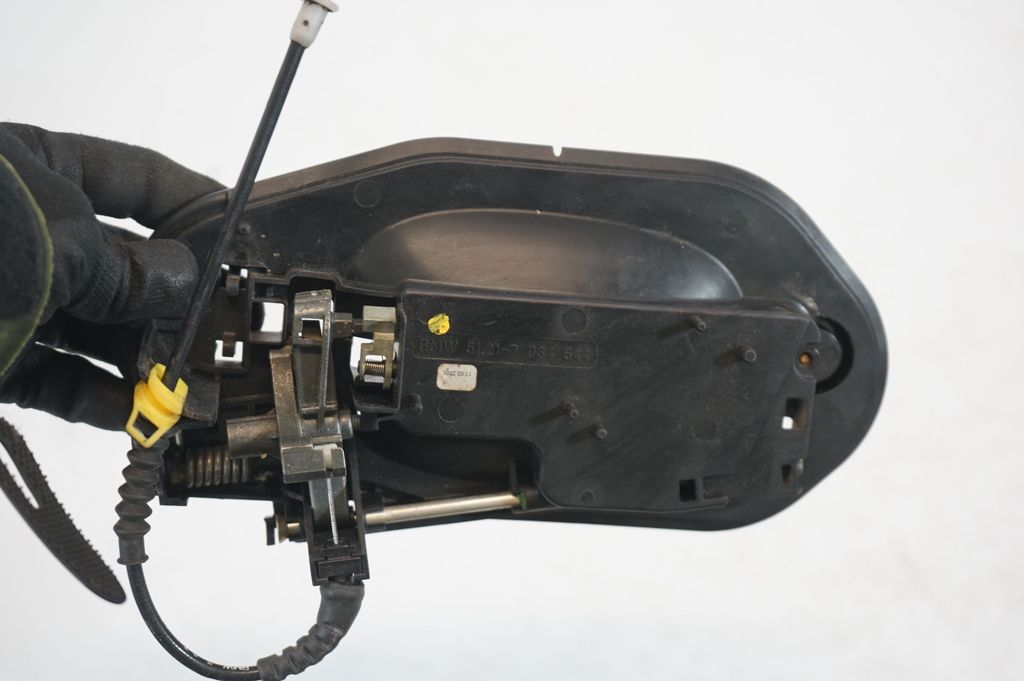 Rear door exterior handle (6)