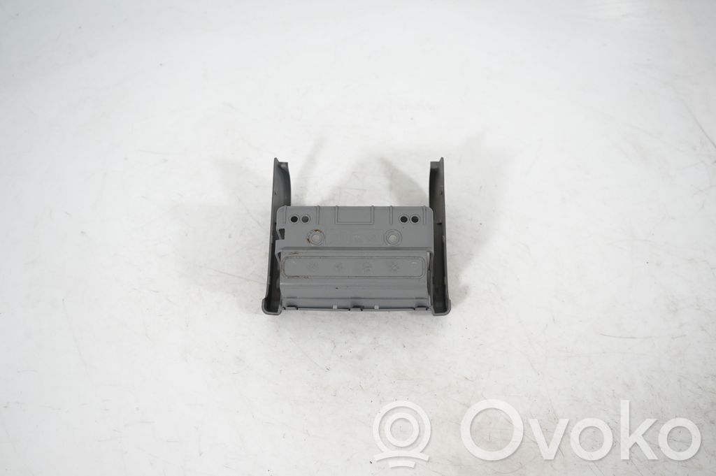 Other center console (tunnel) element (5)