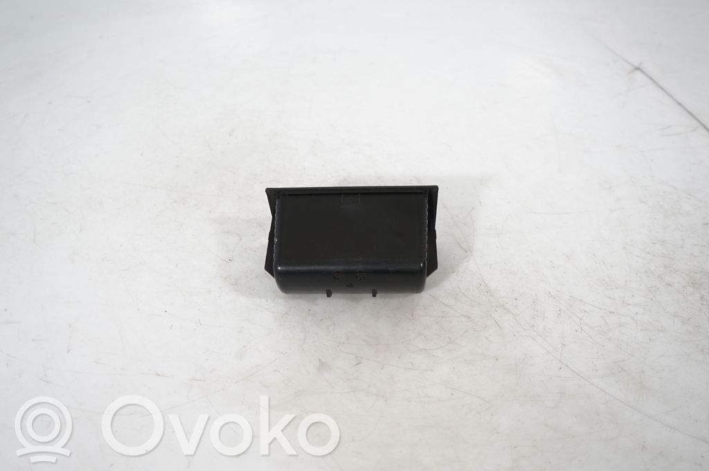 Car ashtray (5)