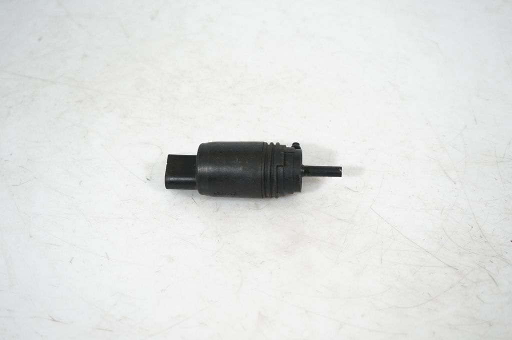 Windscreen/windshield washer pump (5)