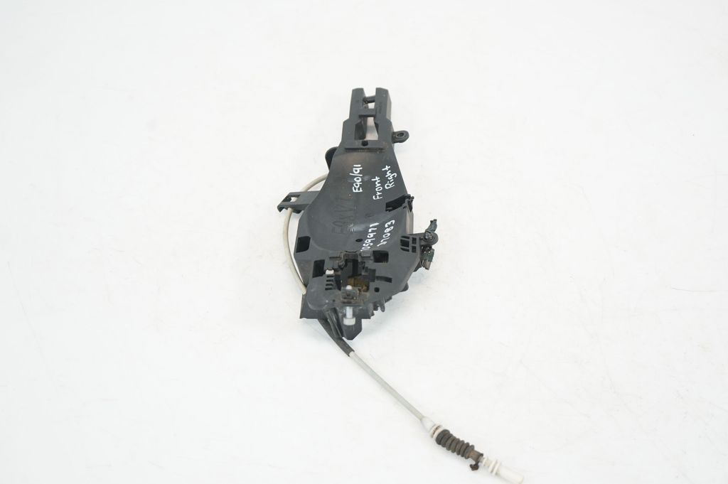 Front door exterior handle/bracket (4)