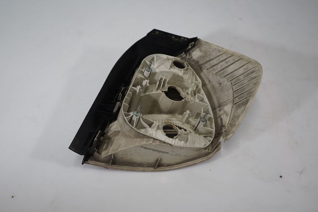 Rear/tail lights (5)