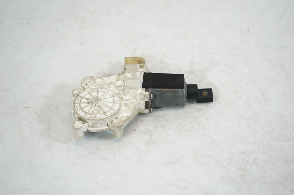 Front door window regulator with motor (5)