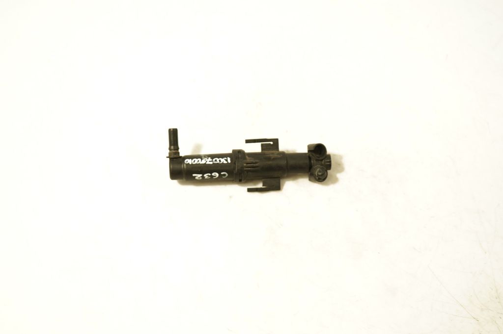 Headlight washer spray nozzle (2)