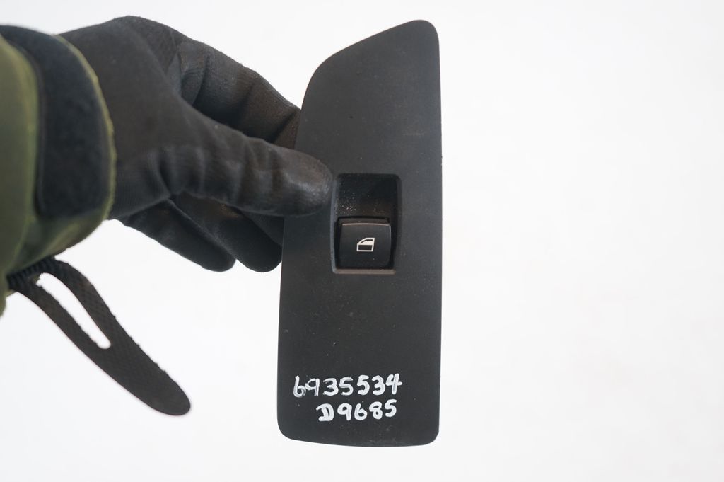 Electric window control switch (7)