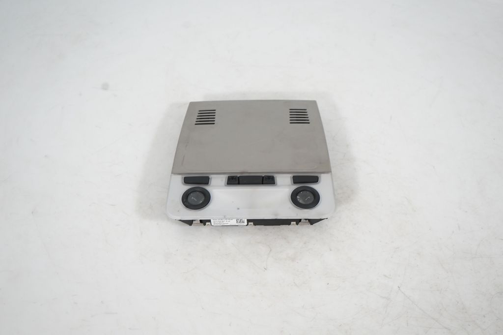 Front seat light (3)