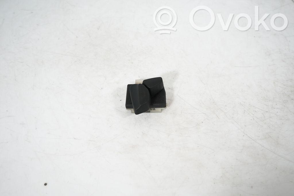 Seat control switch (2)