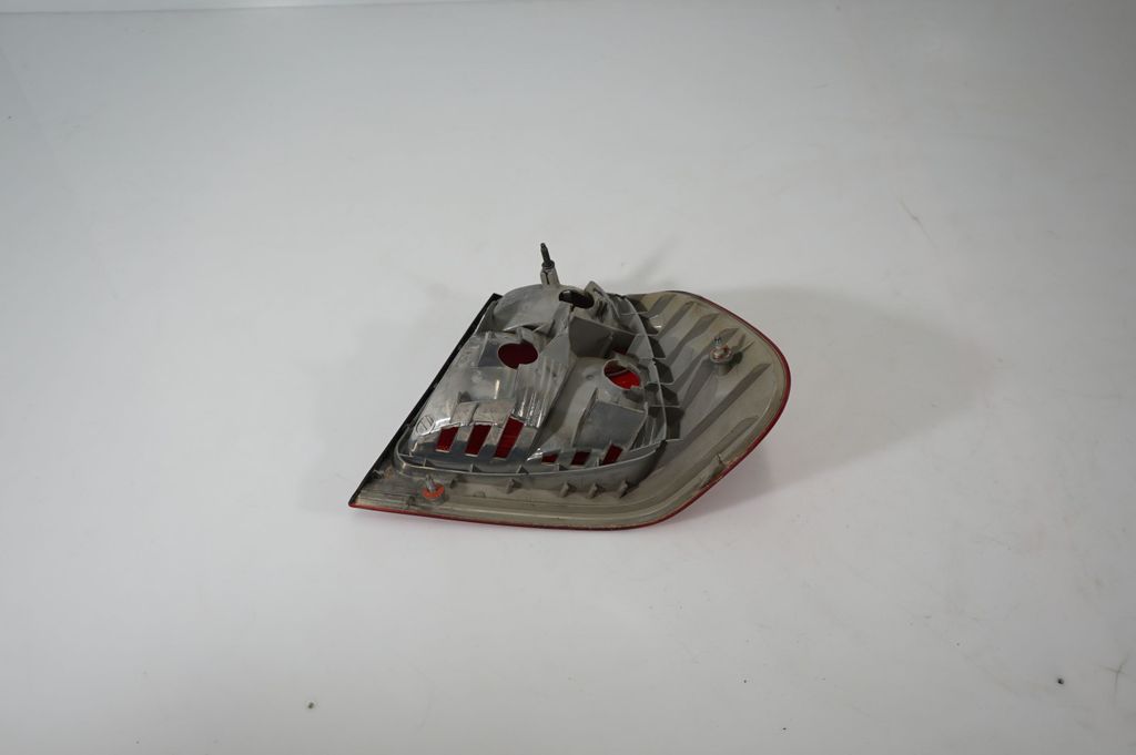 Rear/tail lights (5)