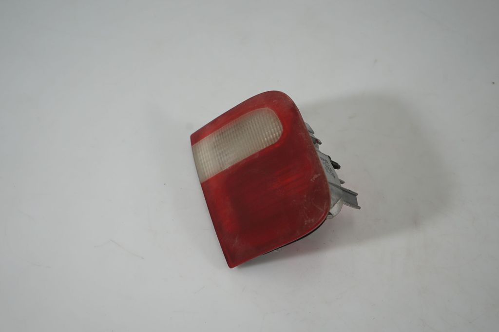 Tailgate rear/tail lights (2)