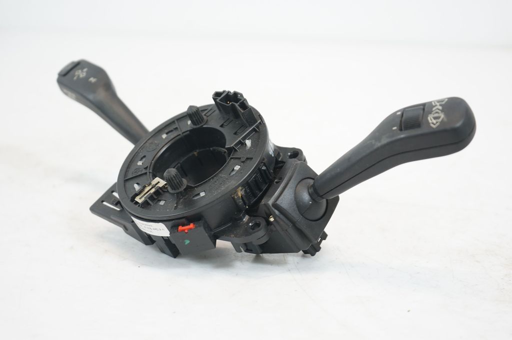 Wiper turn signal indicator stalk/switch (7)