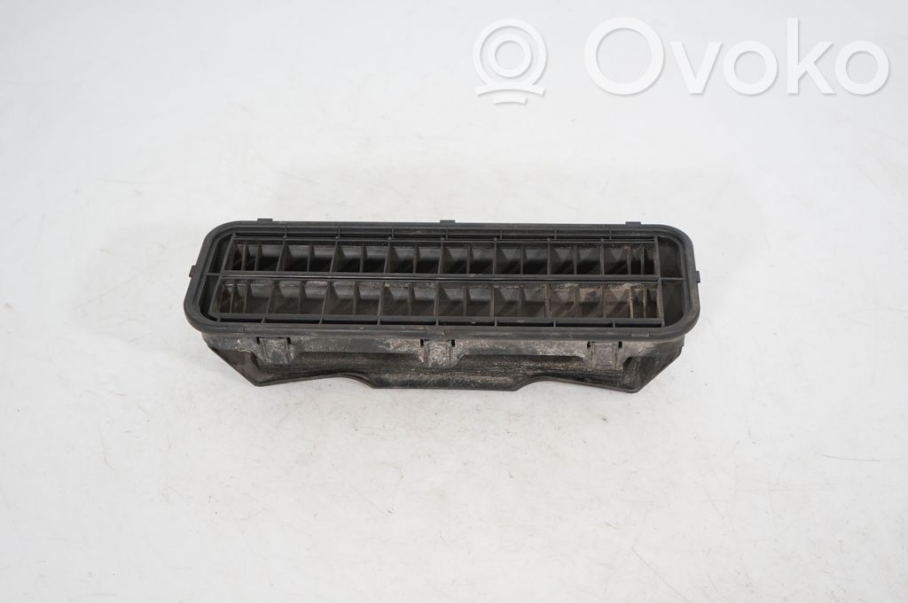 Quarter panel pressure vent (3)