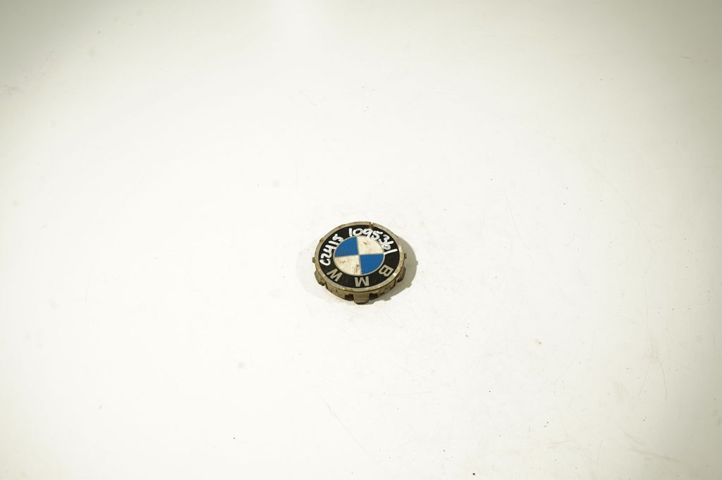 Original wheel cap (3)
