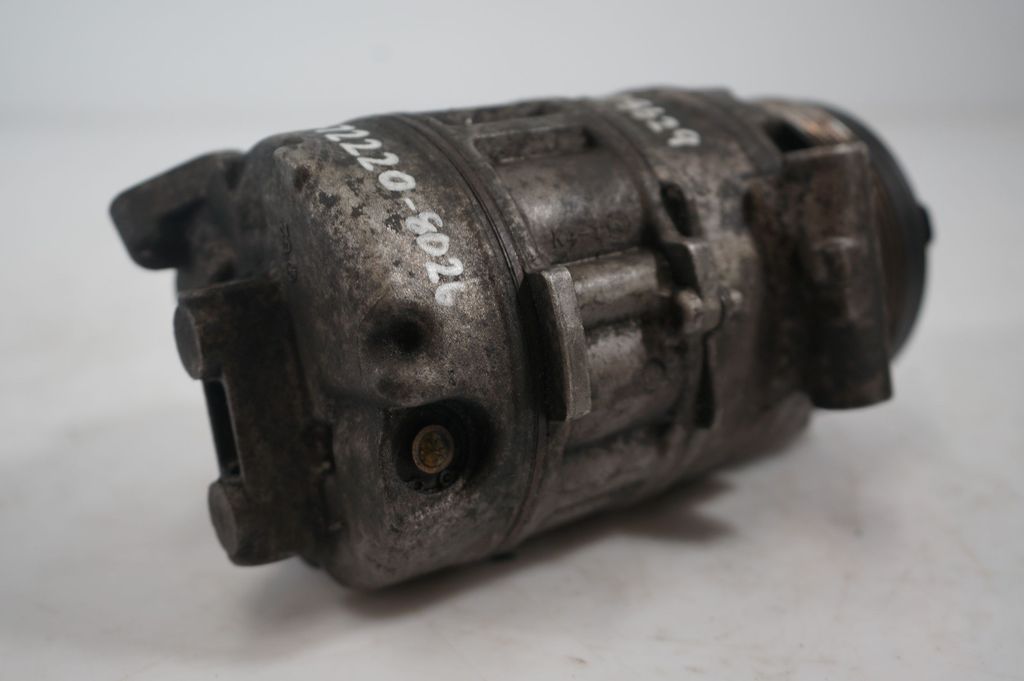 Air conditioning (A/C) compressor (pump) (9)