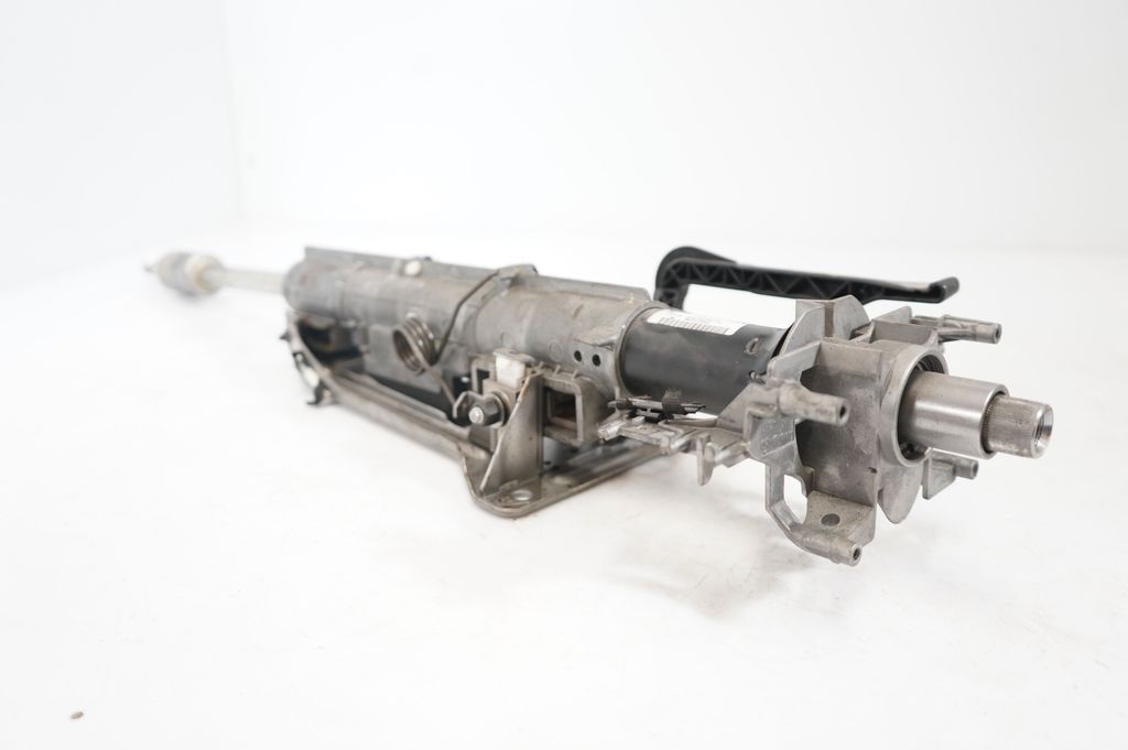 Steering wheel axle (5)