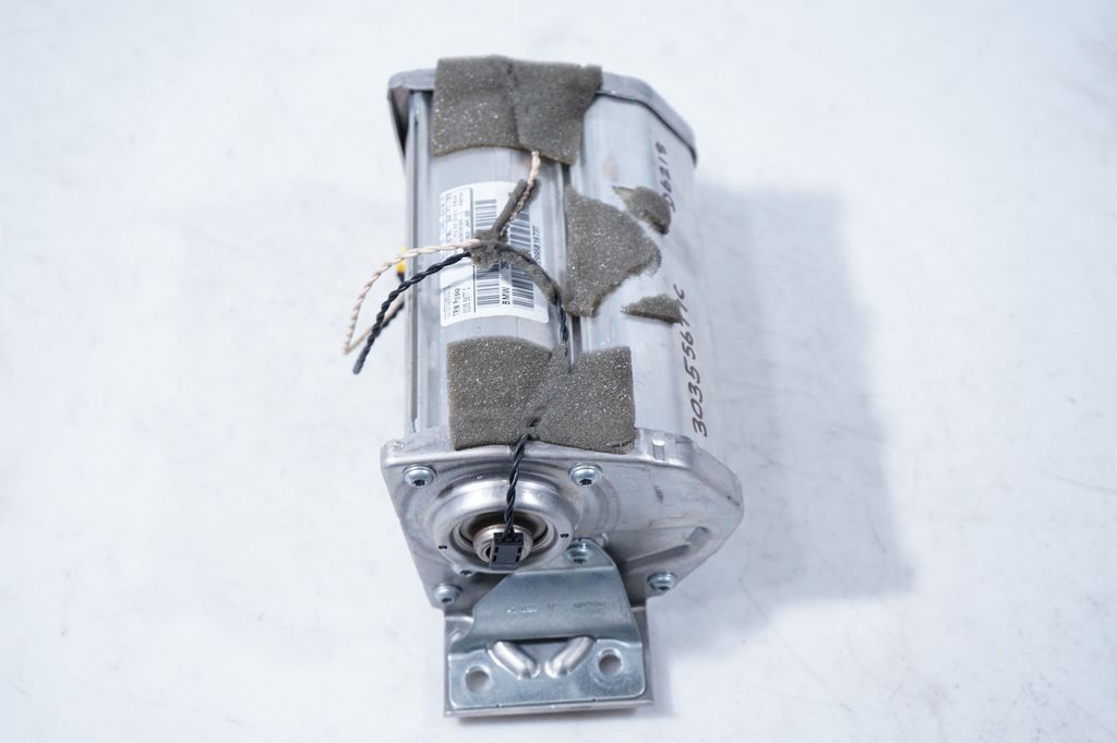 Passenger airbag (4)
