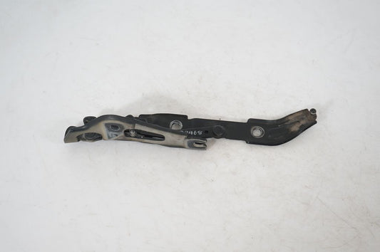 Tailgate/trunk/boot hinge