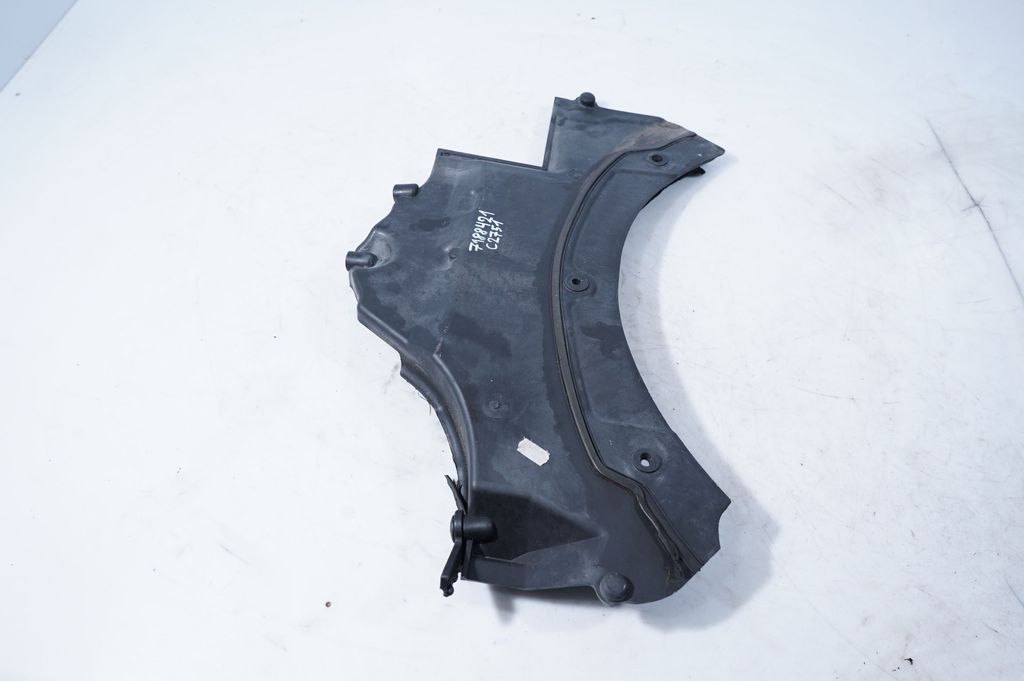 Other engine bay part (4)
