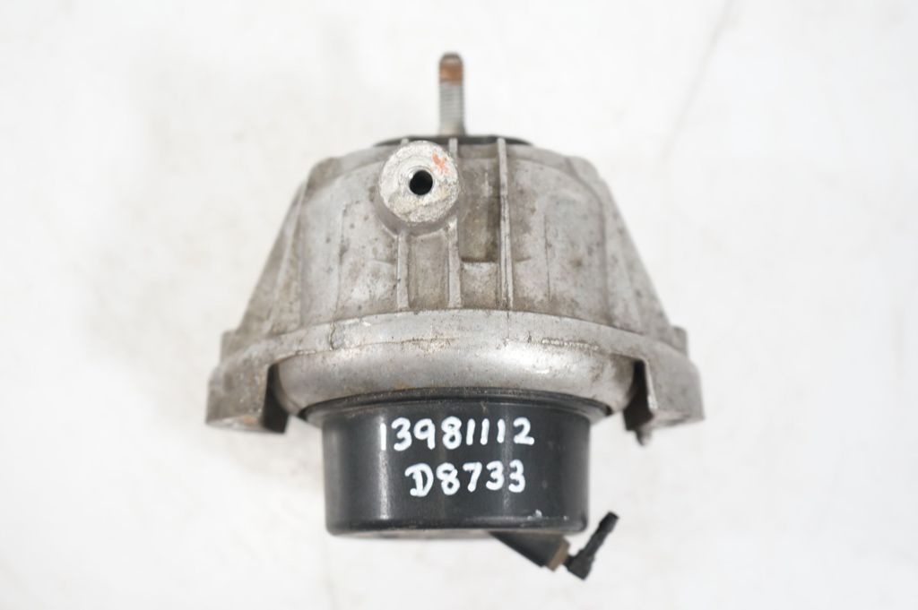 Engine mount bracket (8)