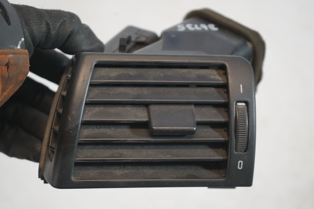 Dashboard side air vent grill/cover trim (7)