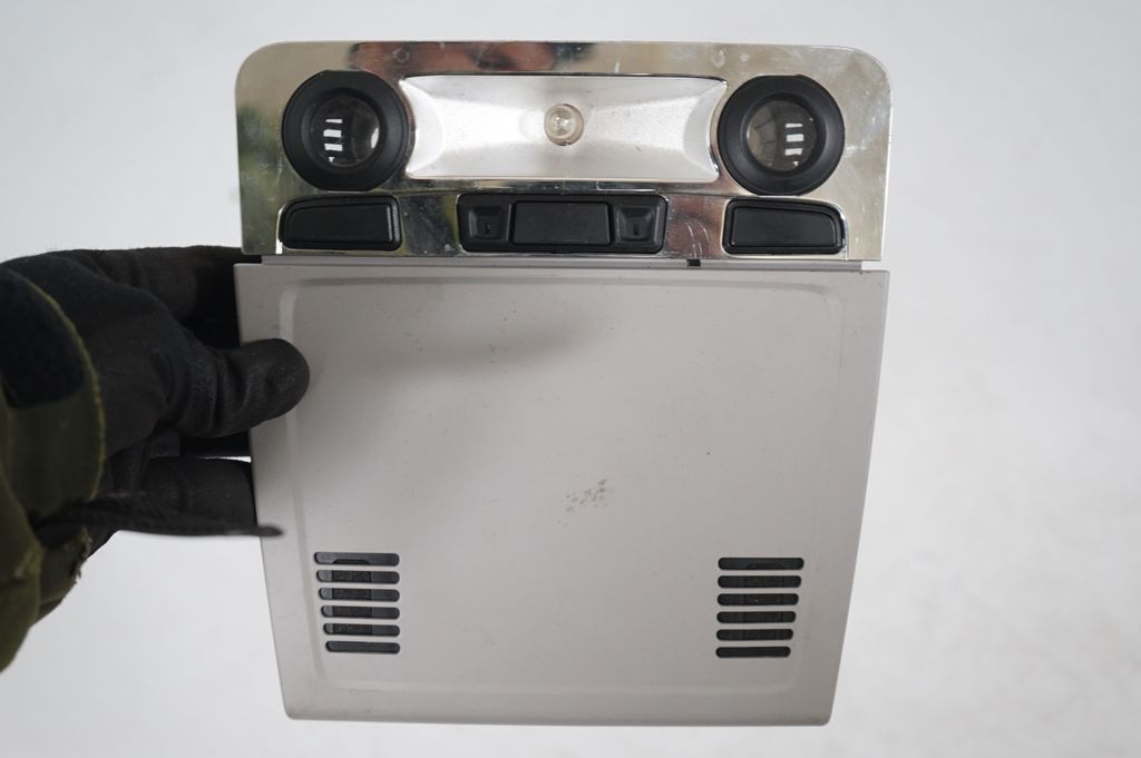 Front seat light (7)