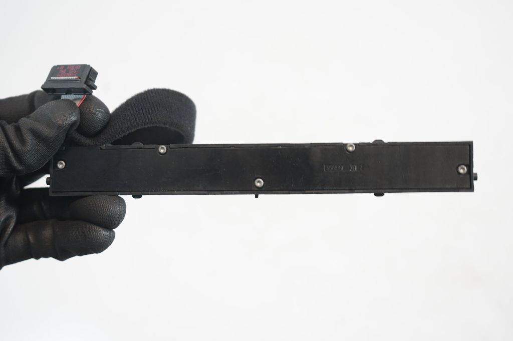 Seat heating switch (7)