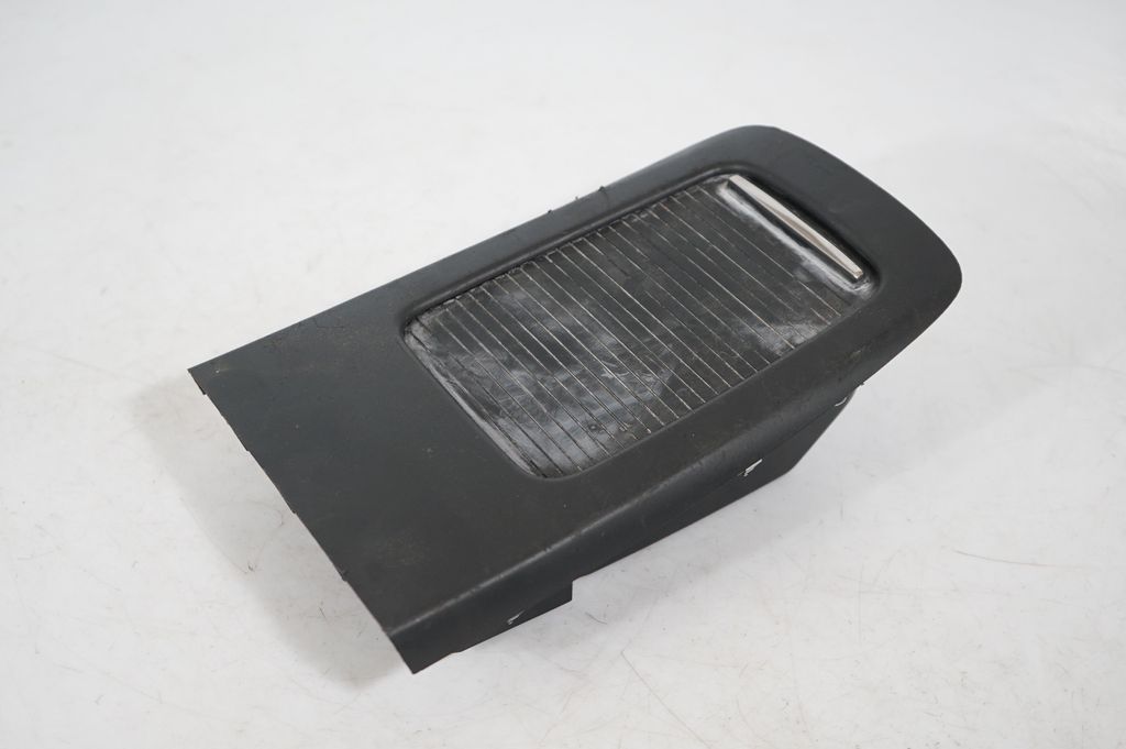 Glove box central console (7)