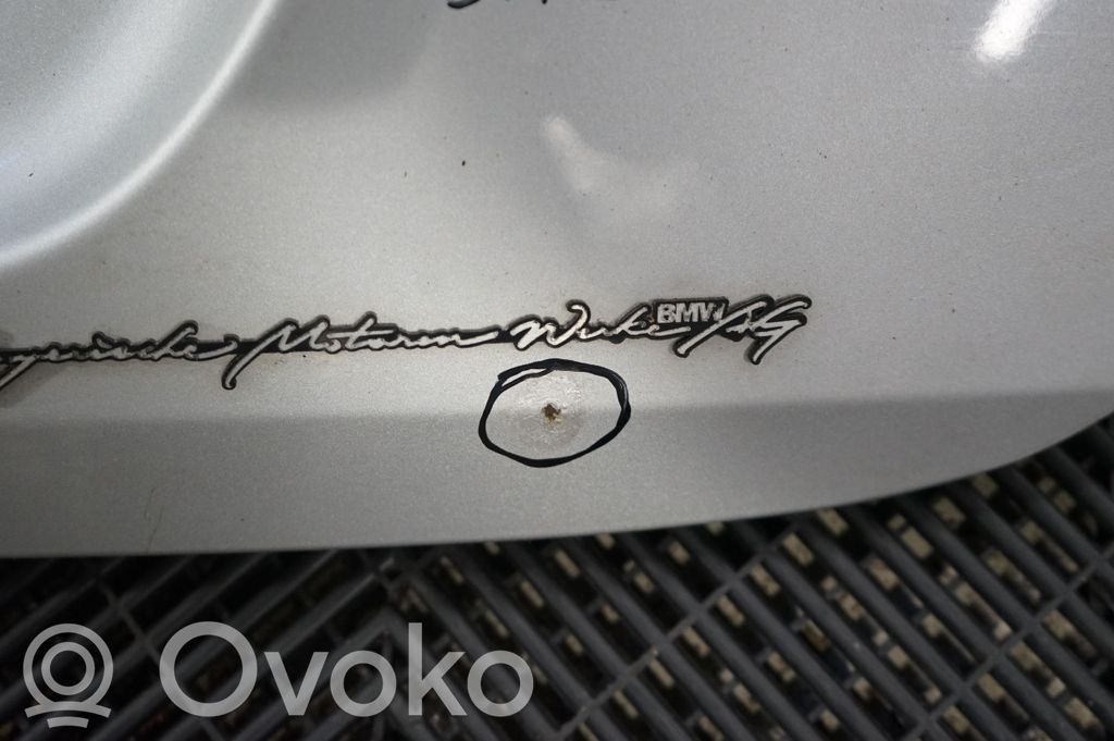 Tailgate/trunk/boot lid (10)