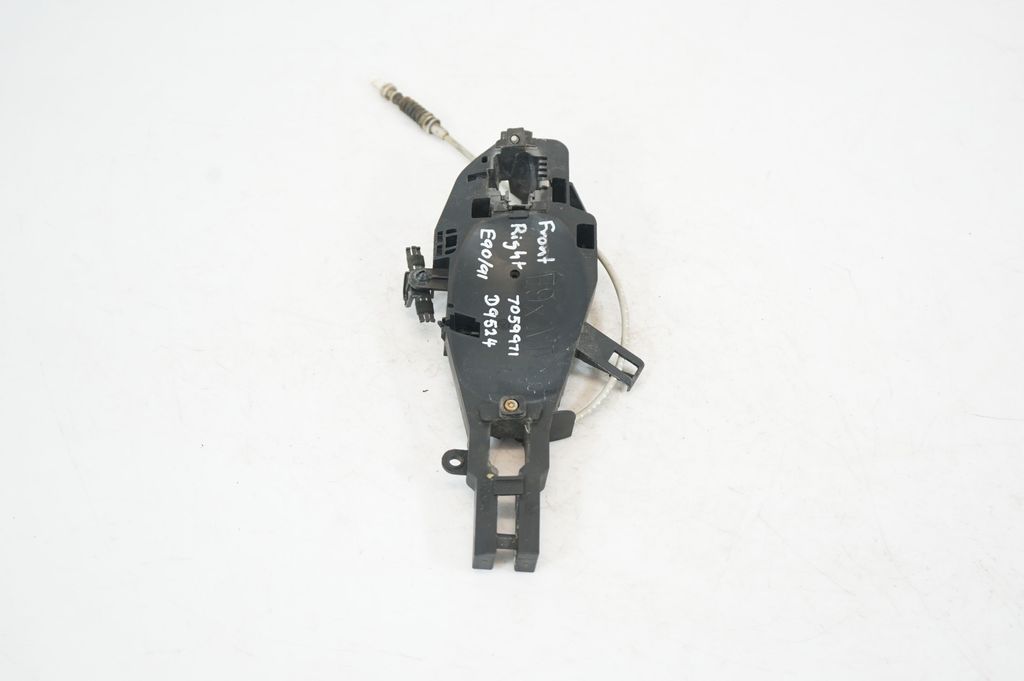 Front door exterior handle/bracket (2)