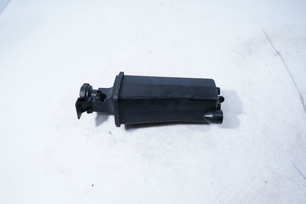 Coolant expansion tank/reservoir (9)