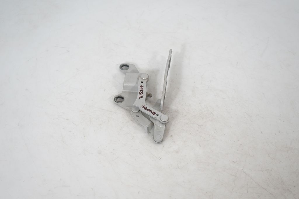 Engine bonnet/hood hinges (4)