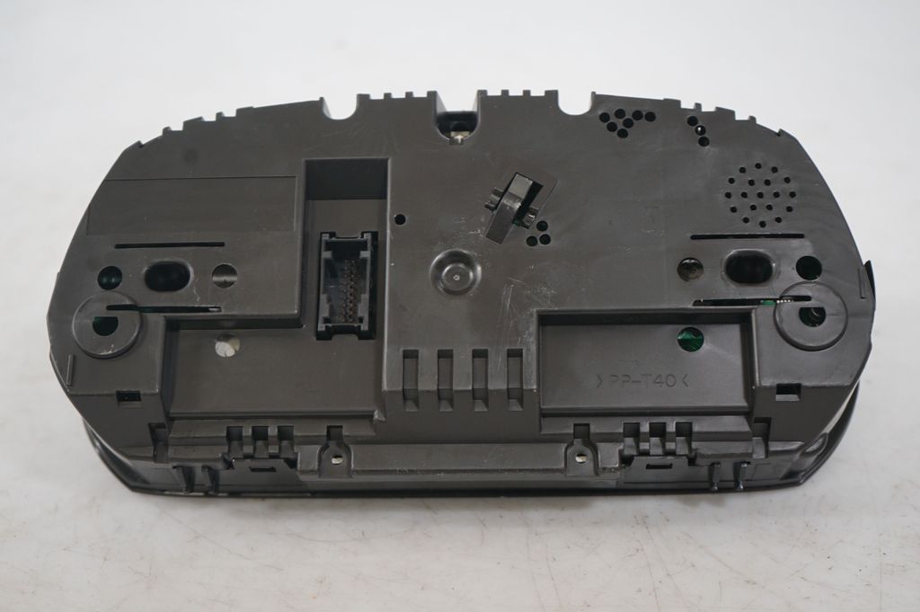 Speedometer (instrument cluster) (7)