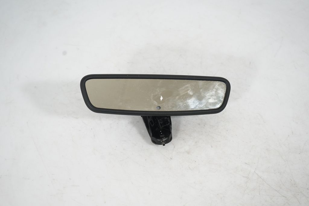 Rear view mirror (interior)