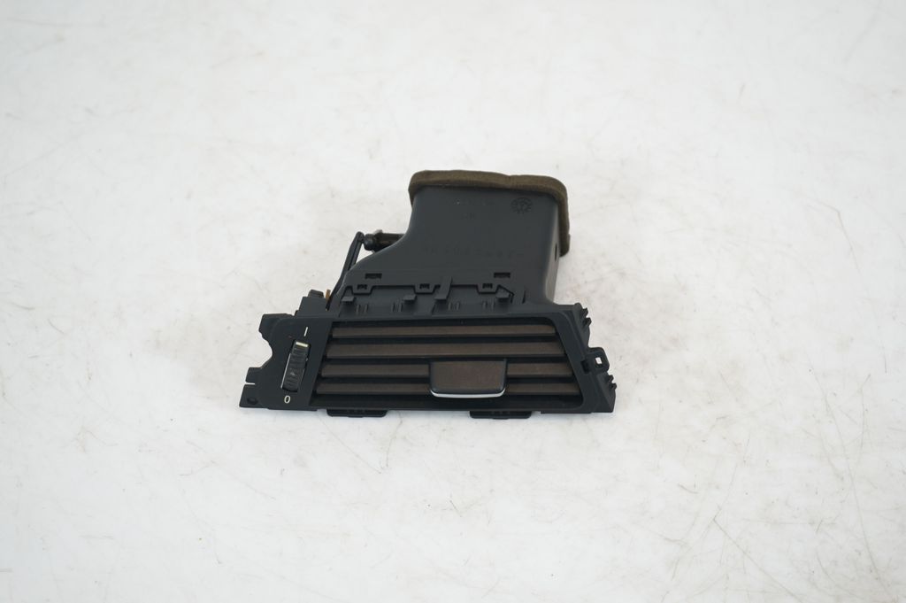 Dashboard side air vent grill/cover trim