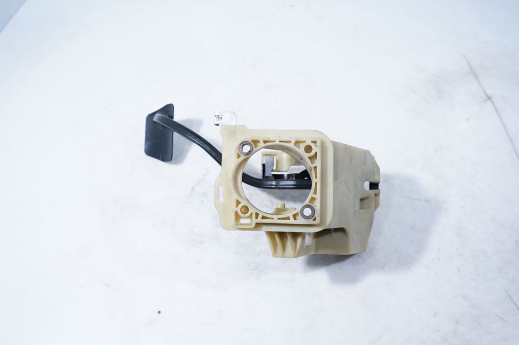 Brake pedal (6)