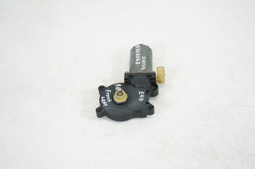 Front door window regulator motor (2)