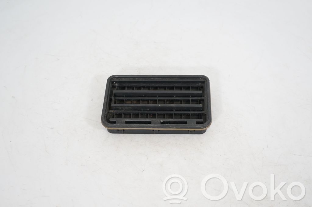 Quarter panel pressure vent (3)