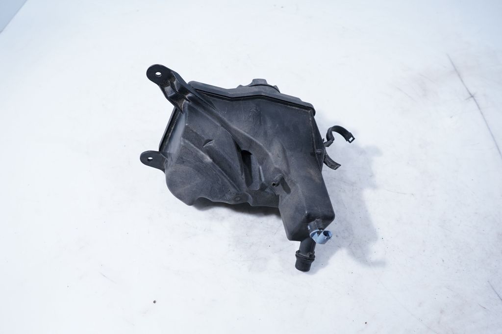 Coolant expansion tank/reservoir (6)
