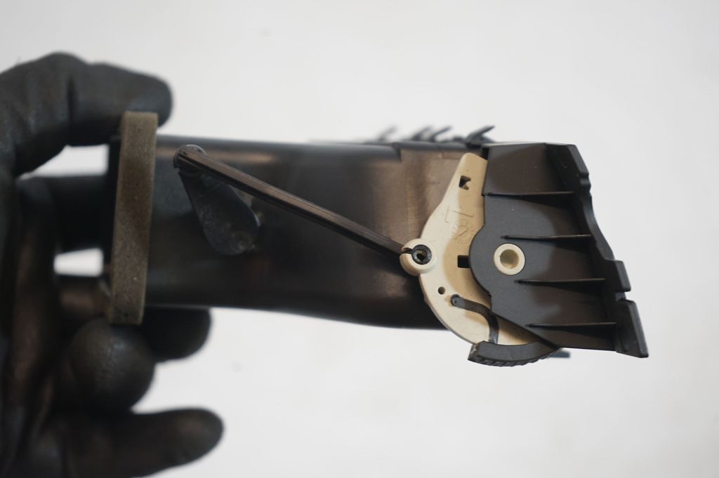 Dashboard side air vent grill/cover trim (6)