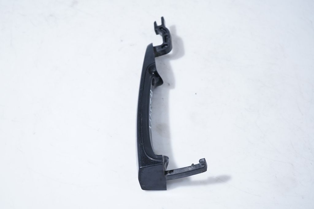 Front door exterior handle (2)