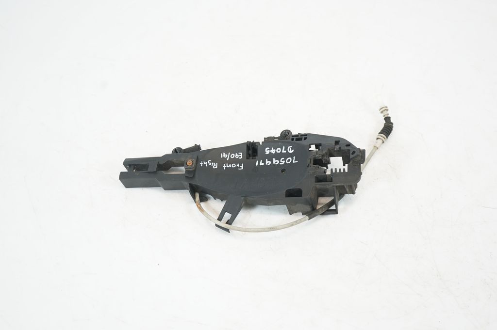 Front door exterior handle/bracket (3)