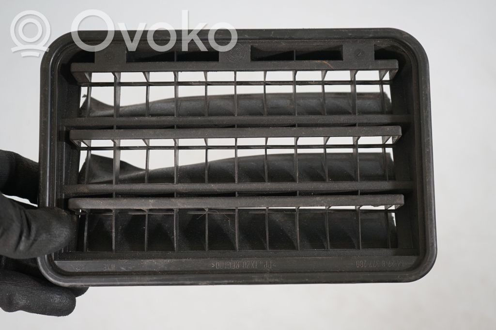 Quarter panel pressure vent (5)