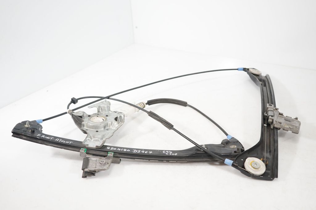 Front door window regulator with motor (7)