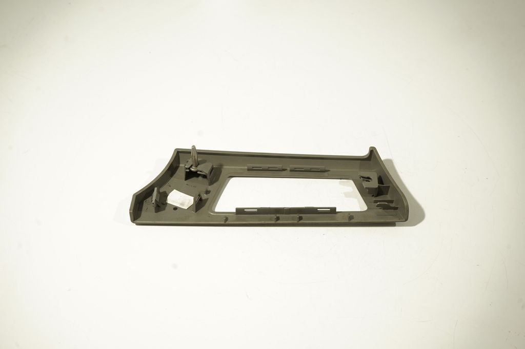 Dashboard glove box trim (6)