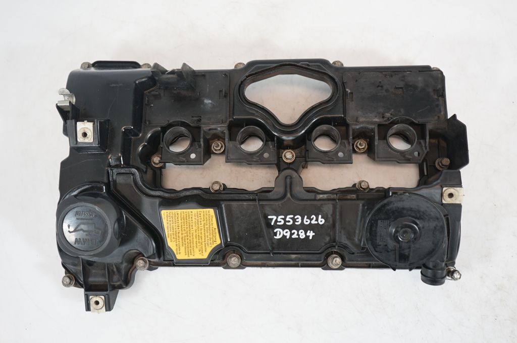 Rocker cam cover (10)